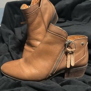 Pikolinos Daroca Ankle boot in Sienna
